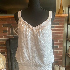 White House Black Market tank top very pretty
